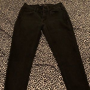 Black Levis skinny legging jeans SZ:27 LNG:28